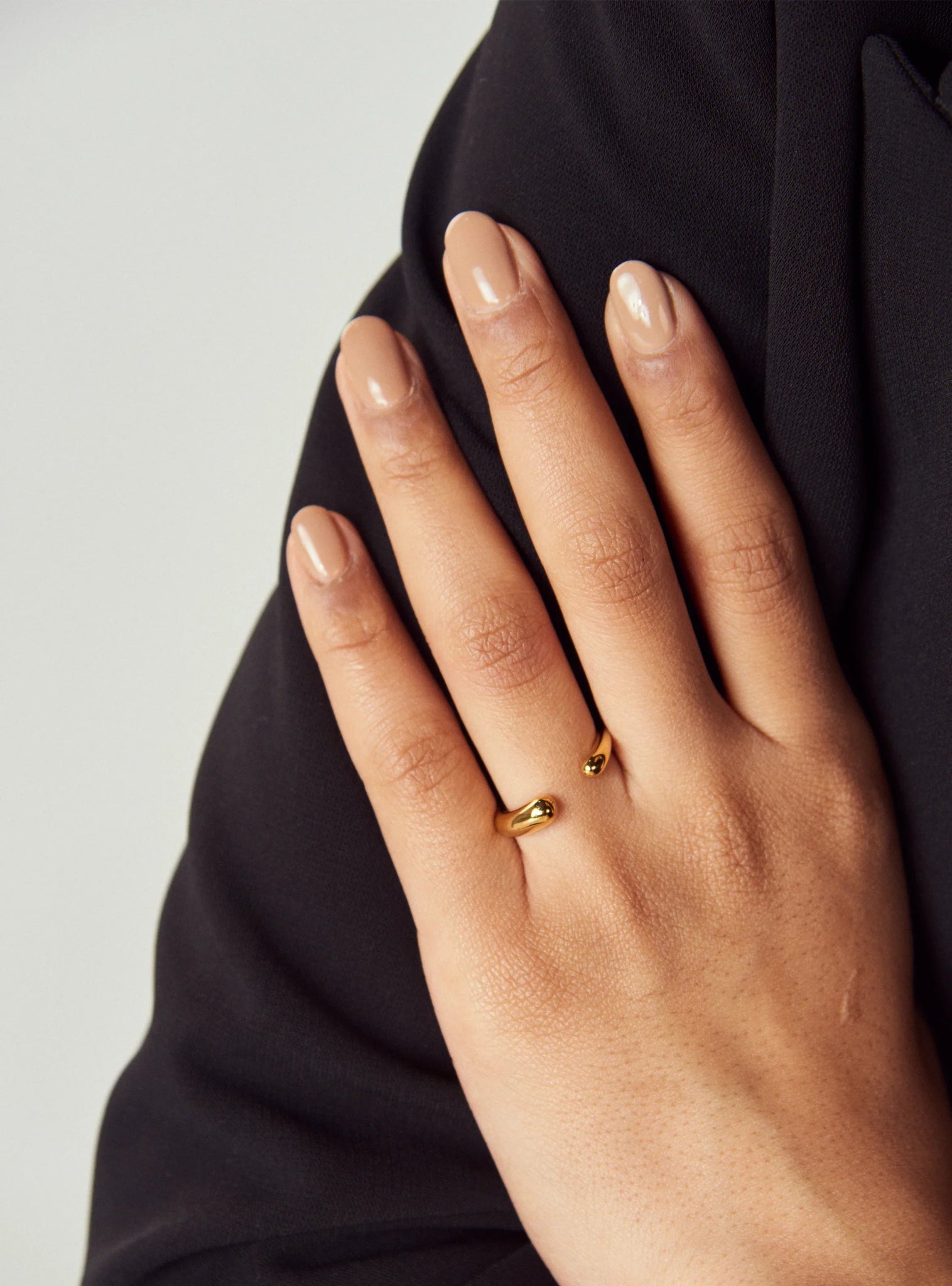 Minimalist Wrap Around Ring - DORATA Jewellery