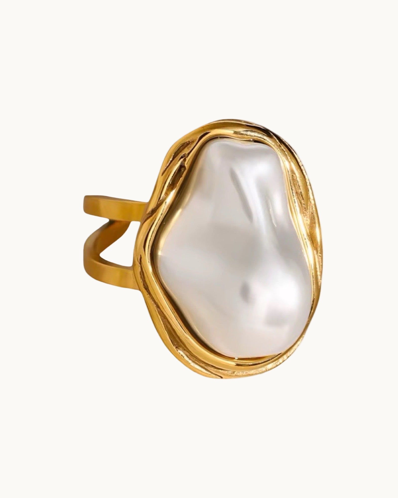 Molten Statement Pearl Ring - DORATA Jewellery