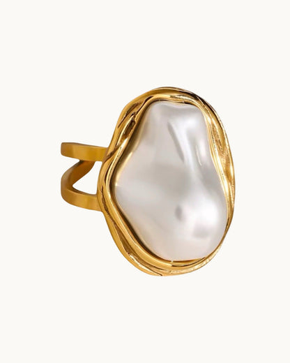Molten Statement Pearl Ring - DORATA Jewellery